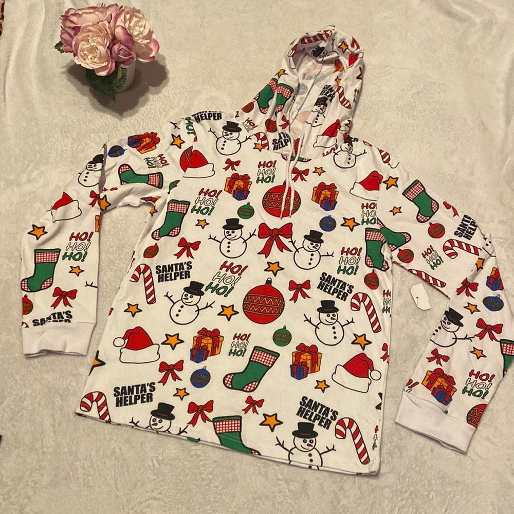 NWT ON FIRE Size L Christmas Print Hoodie